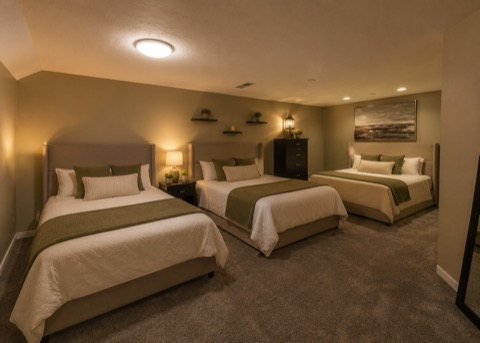 The Triple Room — Three Beds, Three Buddies, Zero Arguments — The Albatross 11-bedroom golf mansion near Wolf Creek, Mesquite NV